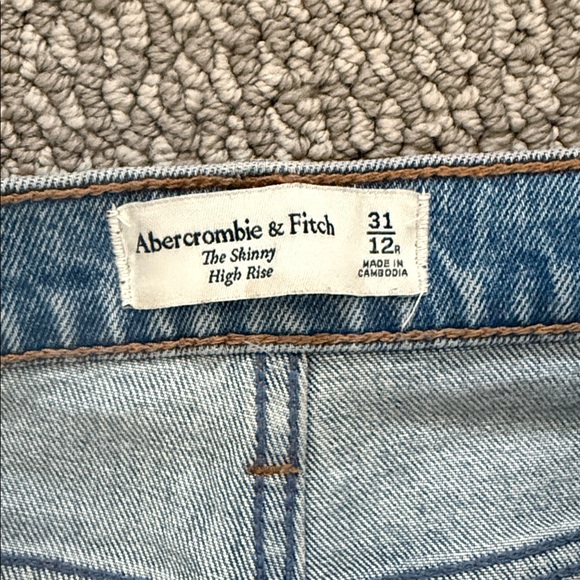 Abercrombie Distressed Blue Jeans - Picture 2 of 5